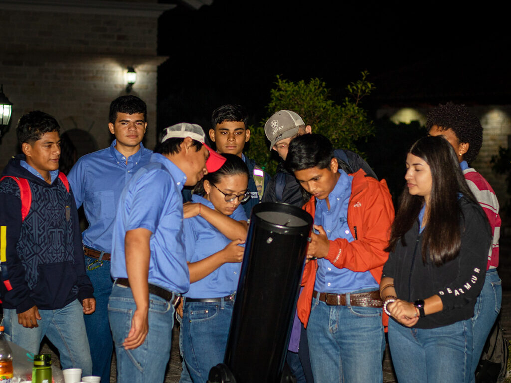 Extracurricular-astronomia-2023-03-30-398